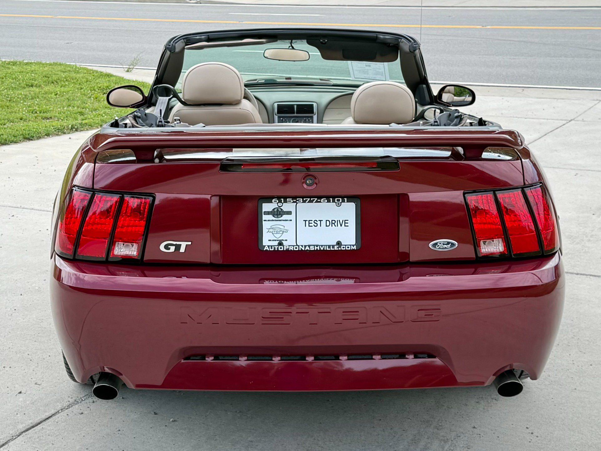 Used 2004 Ford Mustang GT RWD image 6