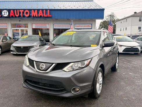 Used 2018 Nissan Rogue Sport SV w/ SV All-Weather Package AWD/4WD image 1