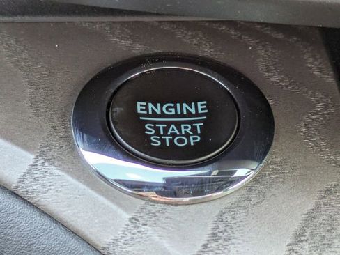 Used 2022 Ford Explorer Platinum w/ Technology Package image 35