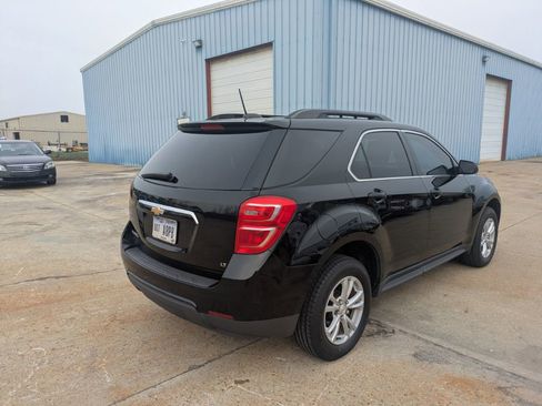 Used 2017 Chevrolet Equinox LT image 5