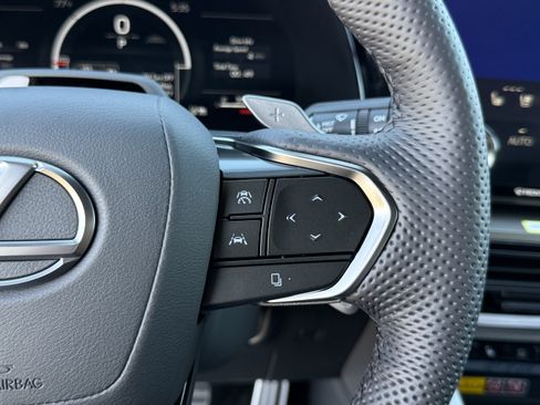 New 2026 Lexus TX 500h AWD image 24