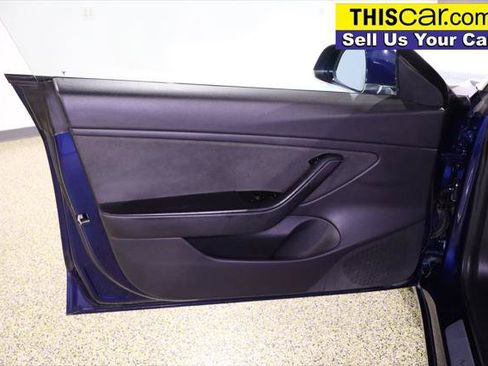 Used 2018 Tesla Model 3 Mid Range RWD image 27