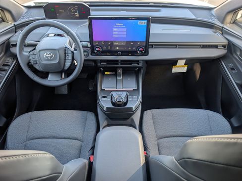 New 2026 Toyota bZ XLE Plus image 19