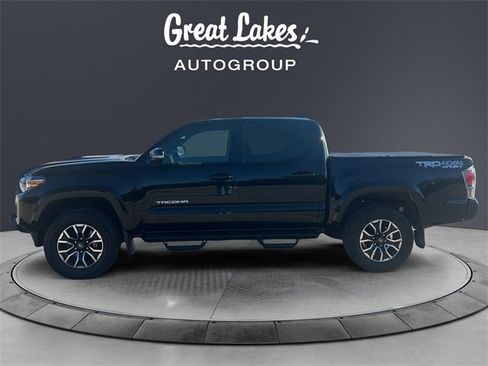 Used 2023 Toyota Tacoma TRD Sport image 2
