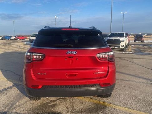 Certified 2025 Jeep Compass Limited image 4