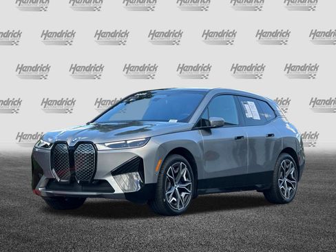 Certified 2025 BMW iX xDrive50 w/ Premium Package AWD/4WD image 9