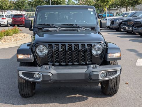 Used 2022 Jeep Gladiator Sport AWD/4WD image 8