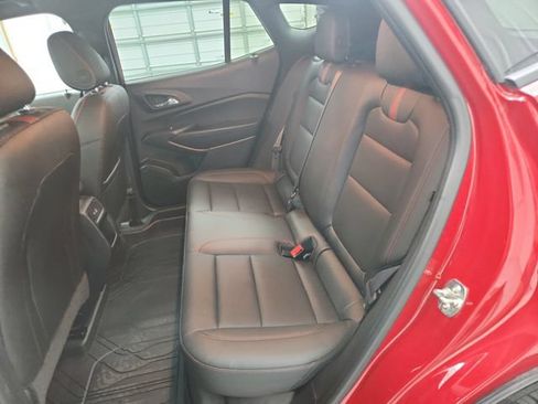 Used 2026 Chevrolet Trax RS FWD image 31