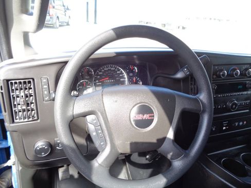 Used 2018 GMC Savana 3500 LT w/ LT Preferred Equipment Group RWD image 9