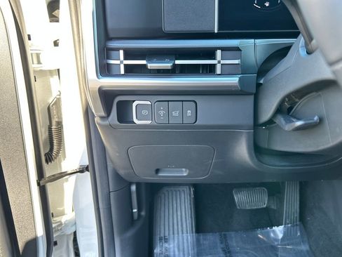 Used 2026 Hyundai Santa Fe SE image 21