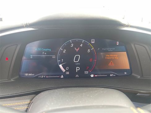 Used 2021 Chevrolet Corvette Stingray Premium Cpe w/ Z51 Performance Package image 11