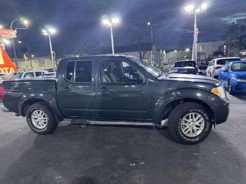 Used 2014 Nissan Frontier SV w/ SV Value Truck Package image 3