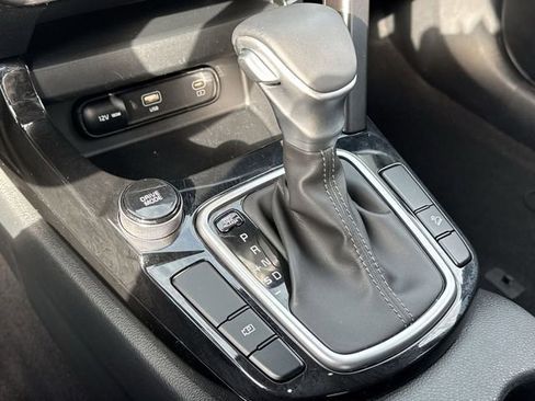 Used 2024 Kia Seltos S image 14
