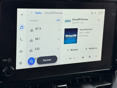 Used 2025 Toyota Corolla Hatchback image 26