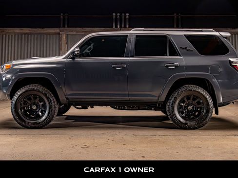 Used 2024 Toyota 4Runner TRD Off-Road Premium w/ Off Road Premium Plus Package AWD/4WD image 5