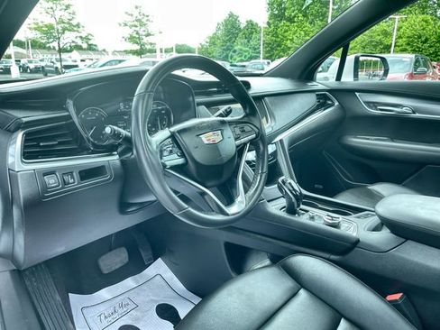 Certified 2024 Cadillac XT6 Luxury w/ LPO, Floor Liner Package AWD/4WD image 10