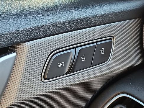 Used 2021 Hyundai Palisade SEL w/ Premium Package image 26