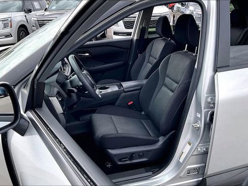 Certified 2024 Nissan Rogue SV FWD image 18