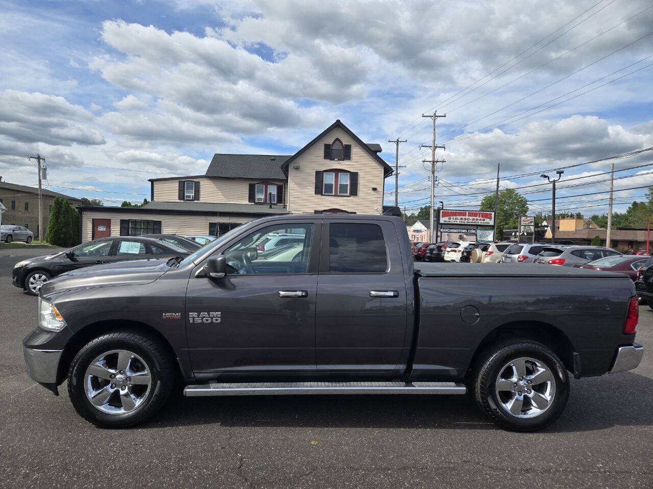 Used 2015 RAM 1500 Big Horn AWD/4WD image 9