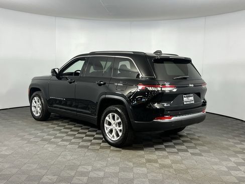 Used 2023 Jeep Grand Cherokee Limited image 7