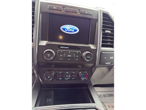 Used 2020 Ford F250 XLT w/ XLT Premium Package image 11