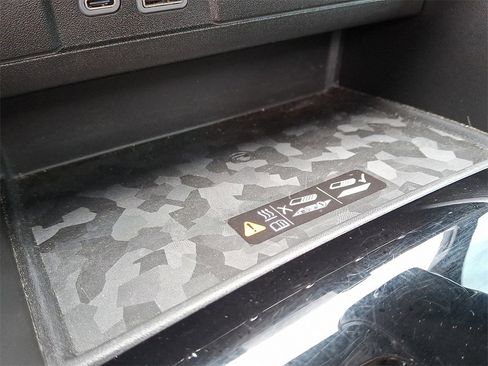 Certified 2024 Chevrolet Colorado Z71 w/ Z71 Convenience Package 2 image 25