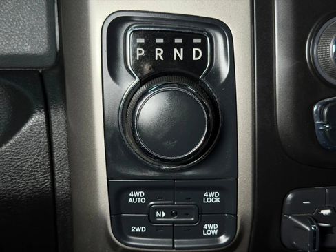 Used 2018 RAM 1500 Big Horn AWD/4WD image 30