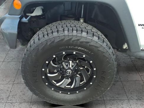 Used 2017 Jeep Wrangler Unlimited Sport w/ Quick Order Package 24S AWD/4WD image 6