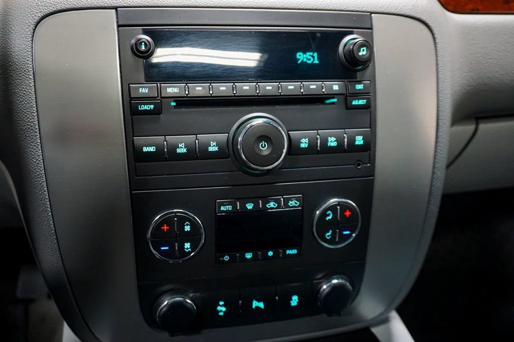 Used 2012 GMC Sierra 1500 SLT w/ SLT Convenience Package AWD/4WD image 15