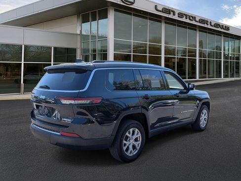 Used 2023 Jeep Grand Cherokee L Limited AWD/4WD image 3