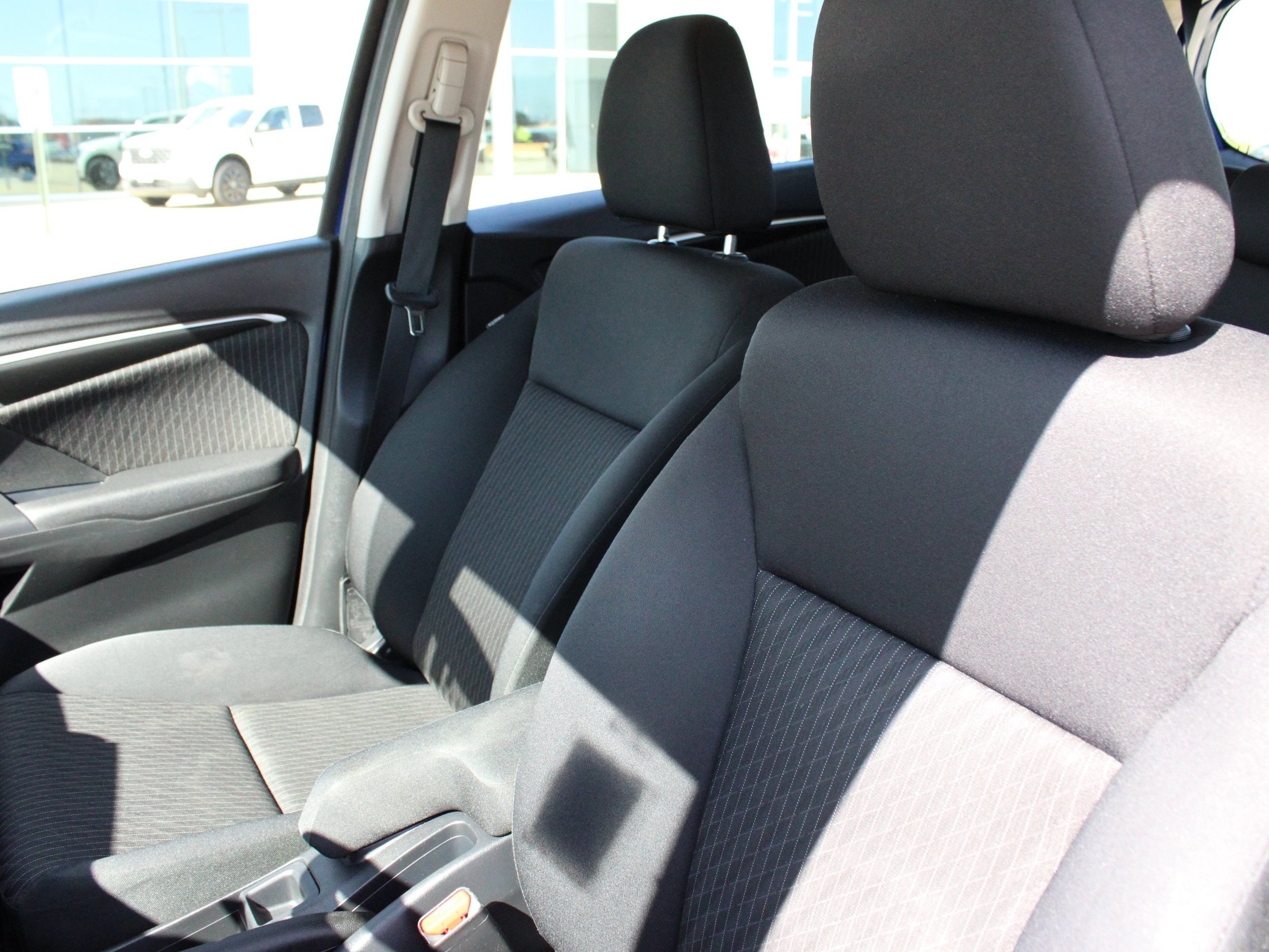 Used 2020 Honda Fit EX image 31
