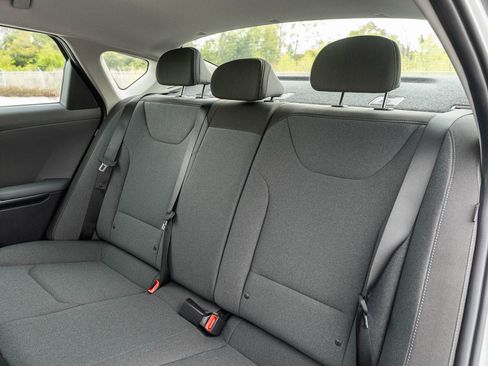 New 2026 Kia K4 FWD image 14