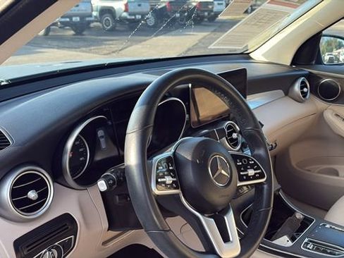 Used 2022 Mercedes-Benz GLC 300 image 10