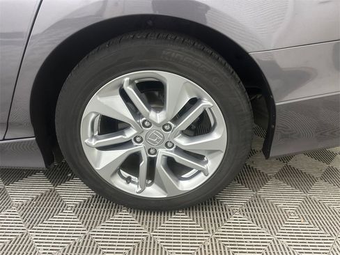 Certified 2019 Honda Accord LX image 19