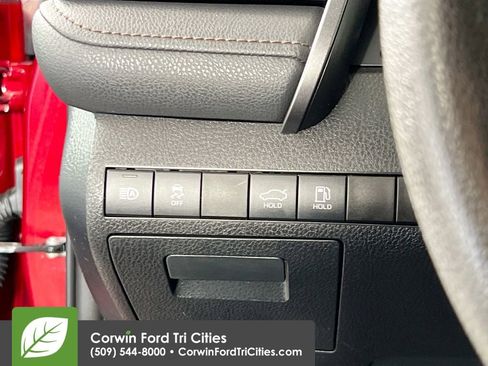 Used 2019 Toyota Camry LE FWD image 20