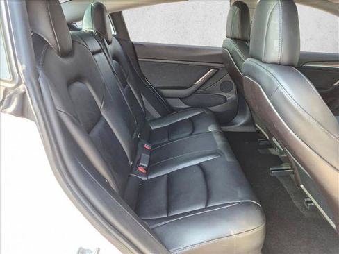 Used 2021 Tesla Model 3 Standard Range Plus RWD image 18