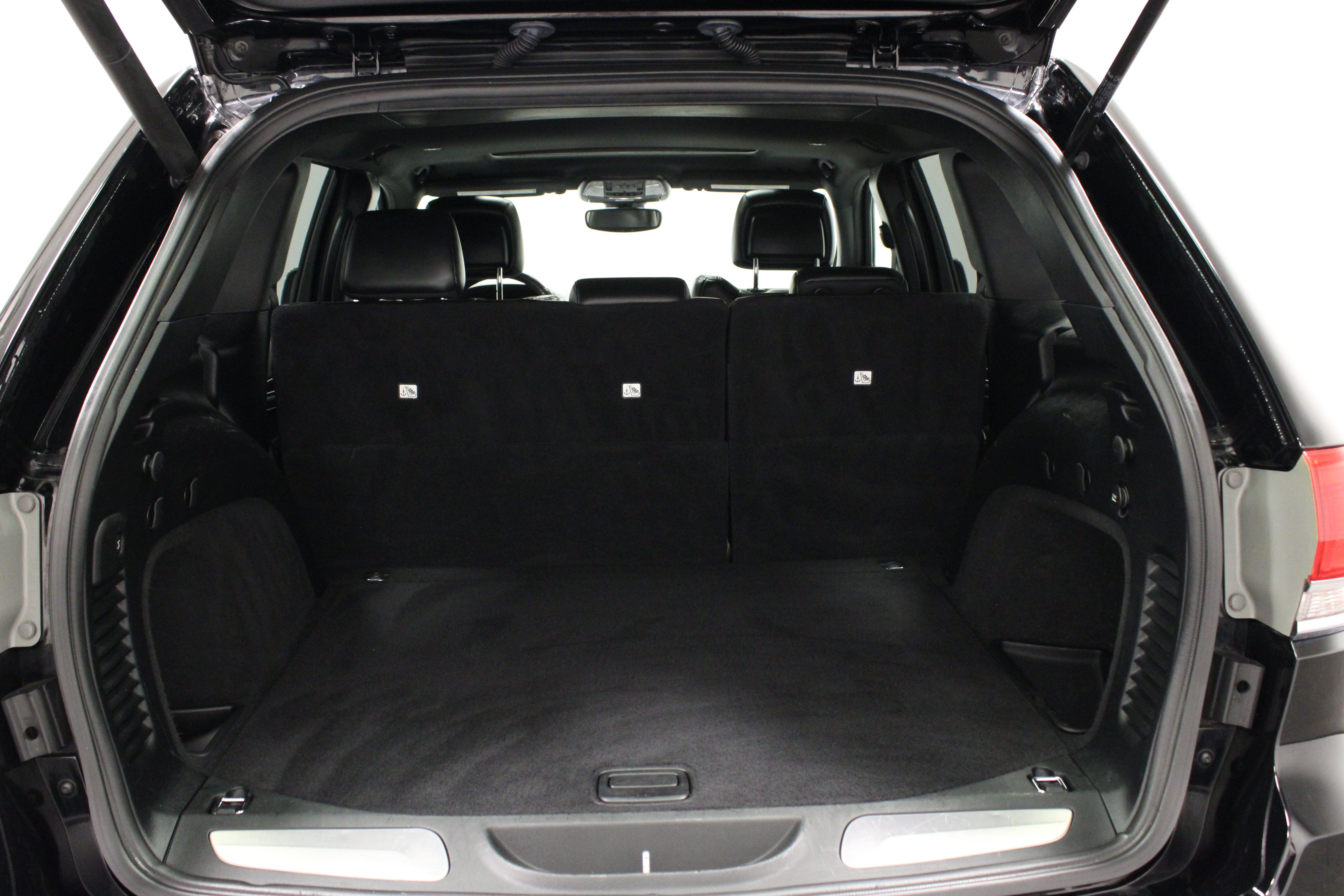 Used 2018 Jeep Grand Cherokee Limited AWD/4WD image 26