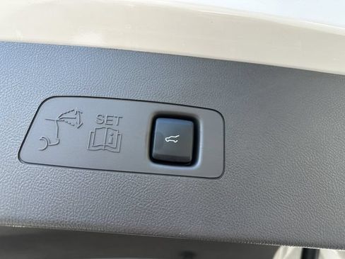 Certified 2024 Lincoln Corsair AWD w/ Equipment Group 101A image 45
