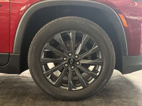 Used 2023 Chevrolet Traverse RS AWD/4WD image 18