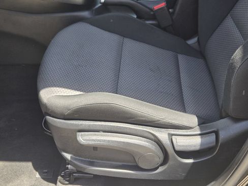 Used 2025 Kia Soul LX w/ LX Technology Package FWD image 26