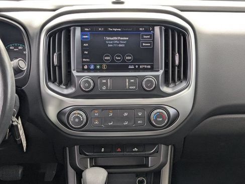 Used 2022 Chevrolet Colorado LT RWD image 15