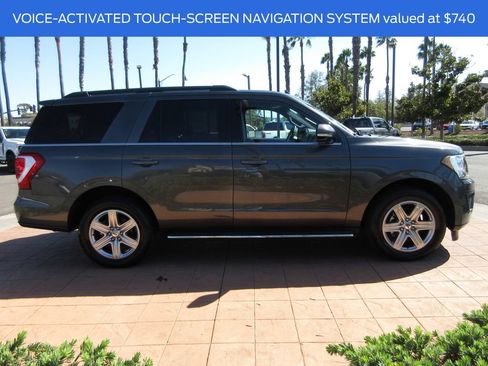 Used 2020 Ford Expedition XLT w/ Equipment Group 202A RWD image 5