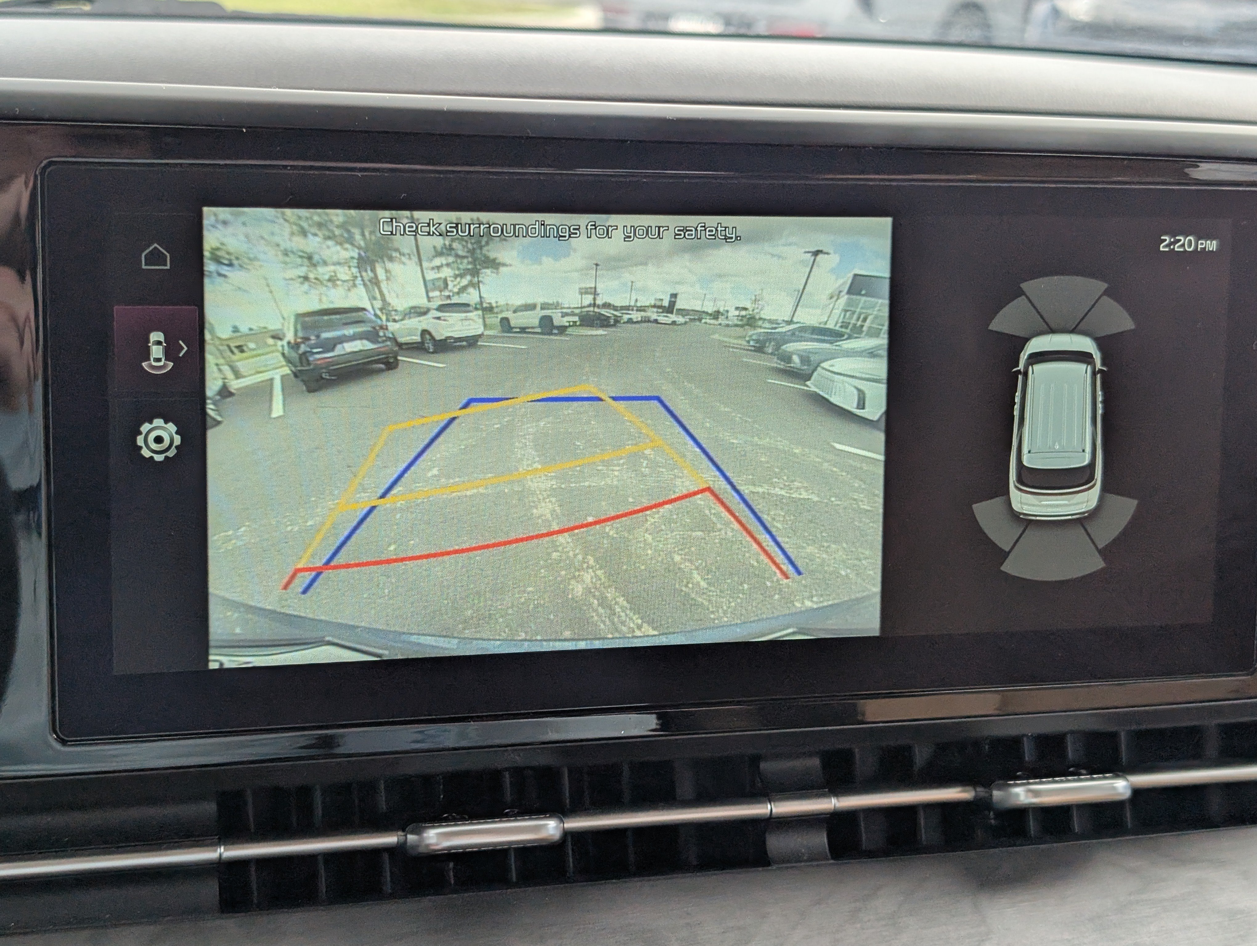 Used 2024 Kia Carnival EX FWD image 25