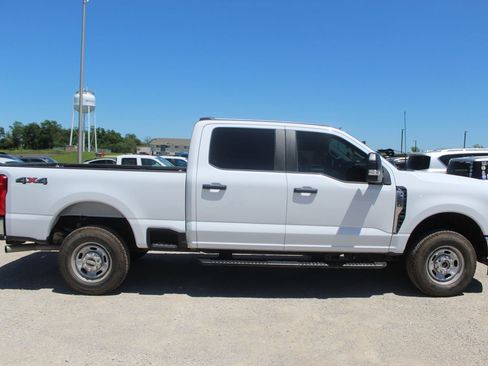 Used 2024 Ford F250 XL w/ XL Chrome Package AWD/4WD image 7