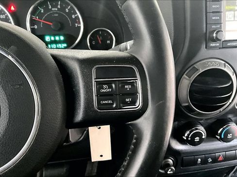 Used 2017 Jeep Wrangler Sport AWD/4WD image 11