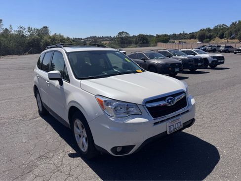 Used 2015 Subaru Forester 2.5i Limited w/ Popular Package #2 AWD/4WD image 3