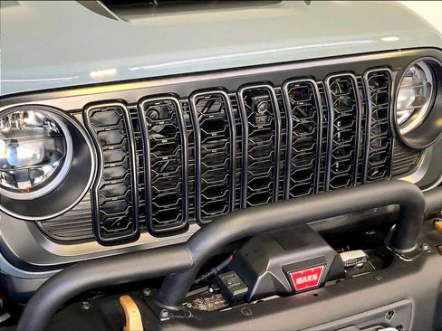 Used 2024 Jeep Wrangler Unlimited Rubicon 392 image 34