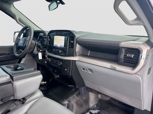 Used 2022 Ford F150 XL w/ Trailer Tow Package image 28