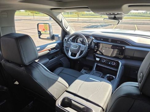 New 2026 GMC Sierra 3500 Denali w/ Denali Reserve Package image 22
