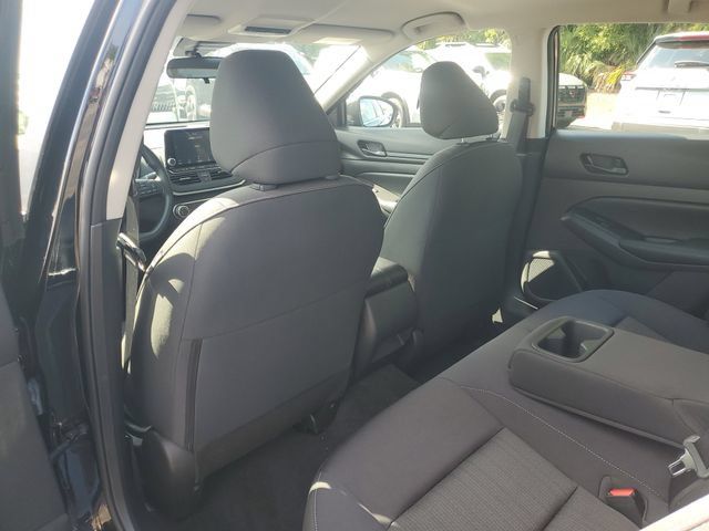 Used 2025 Nissan Altima 2.5 S FWD image 8